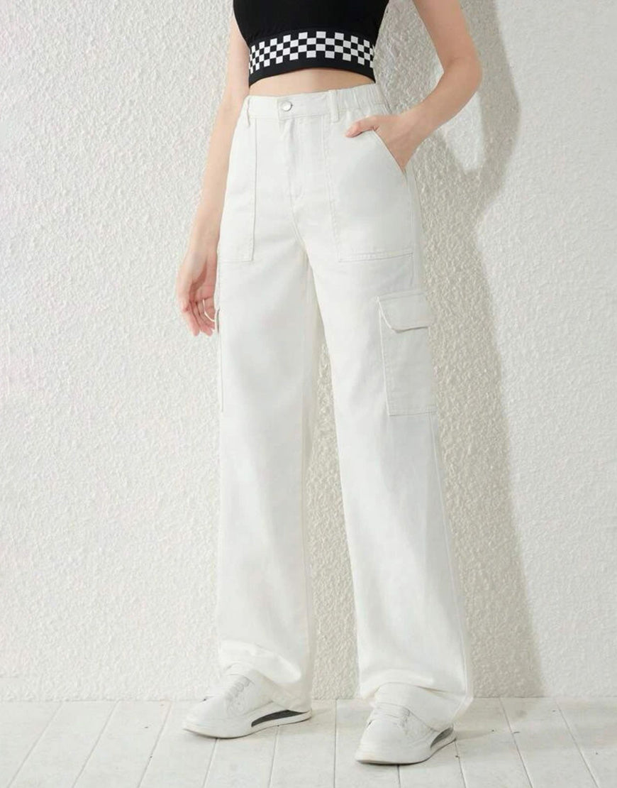 Wide Leg Flap Pocket Cargo Jeans in White