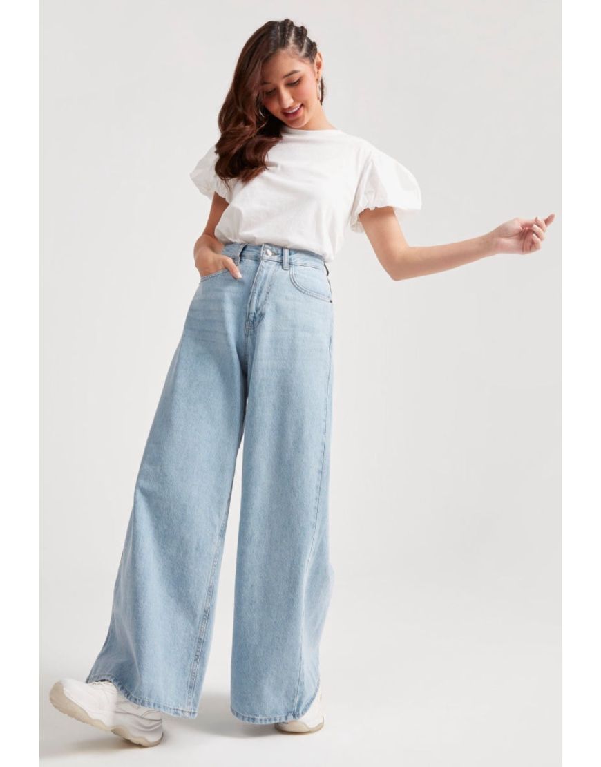 High Rise Wide Leg Jeans Light Wash Minor Fault