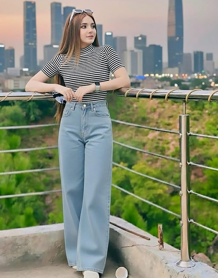 High Rise Wide Leg Jeans Light Wash Minor Fault