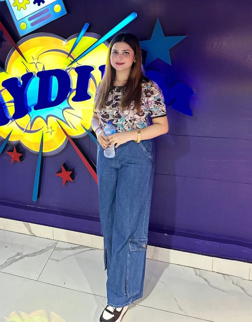 Super Wide Leg Cargo Jeans Dark Wash