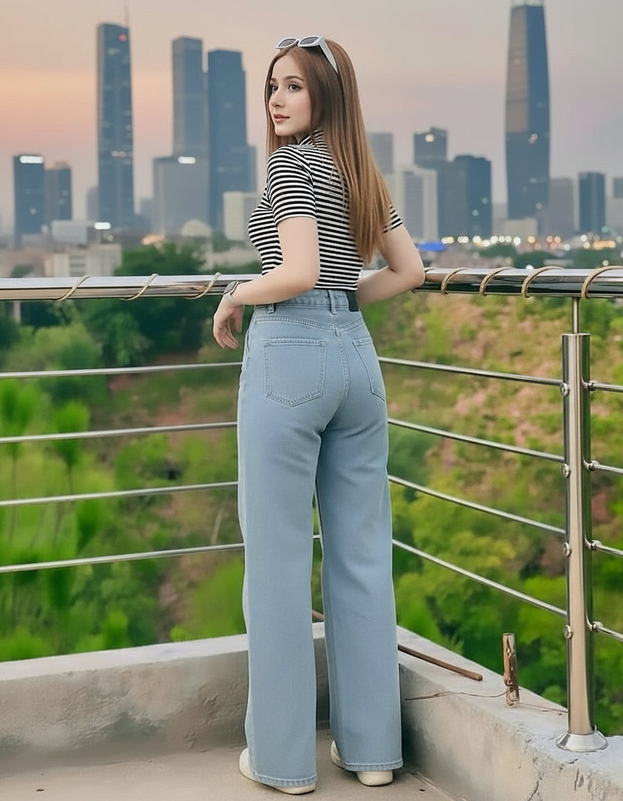 High Rise Wide Leg Cross Pocket Jeans Light Wash