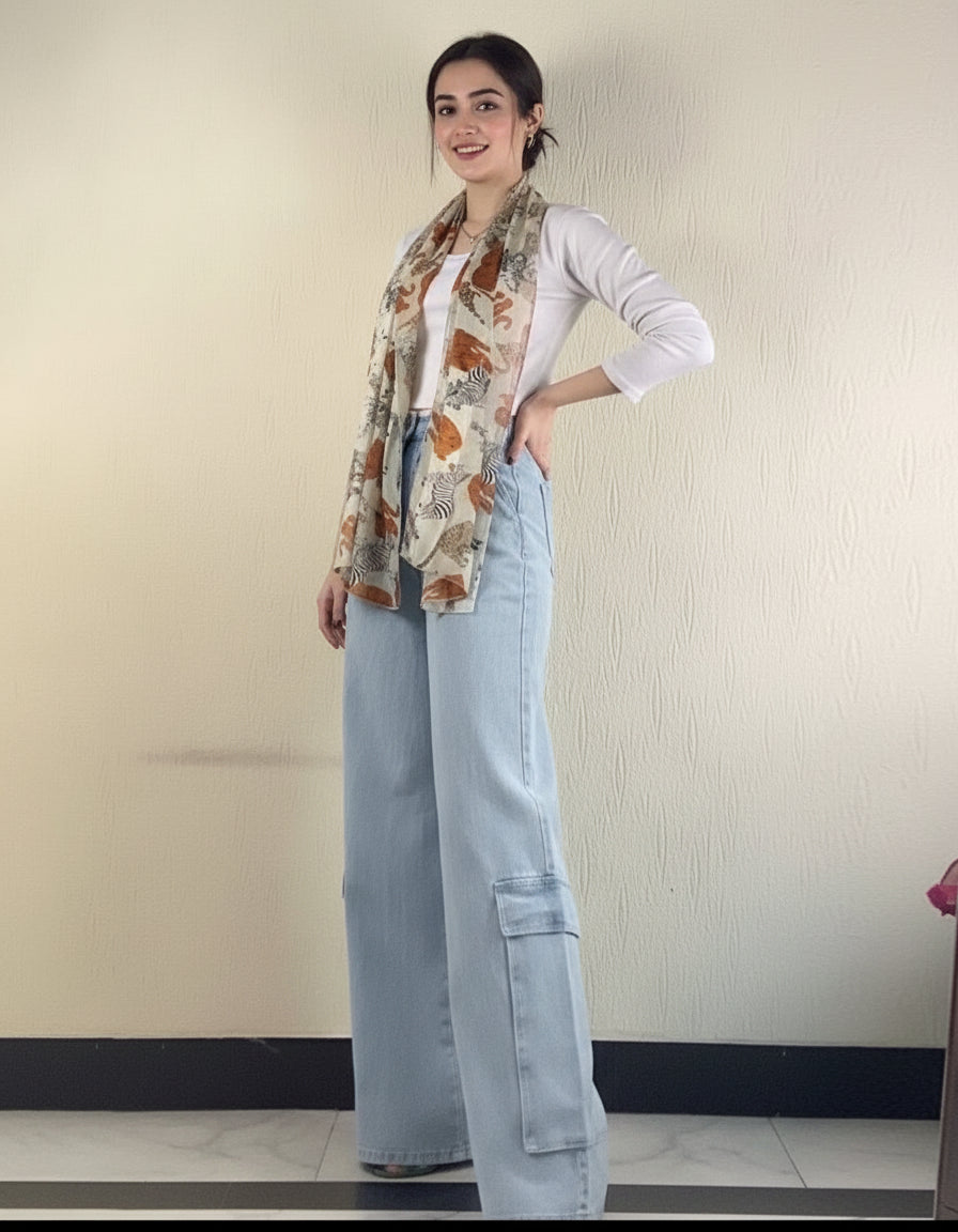 Super Wide Leg Cargo Jeans Light Wash