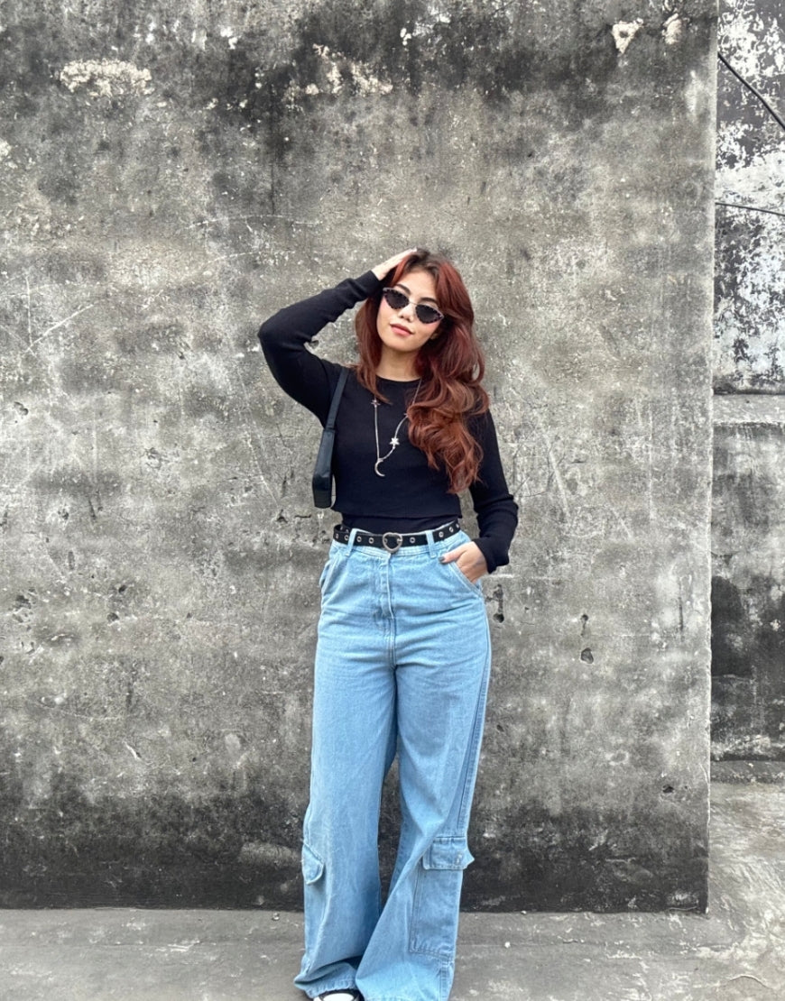 Super Wide Leg Cargo Jeans Light Wash Minor Fault