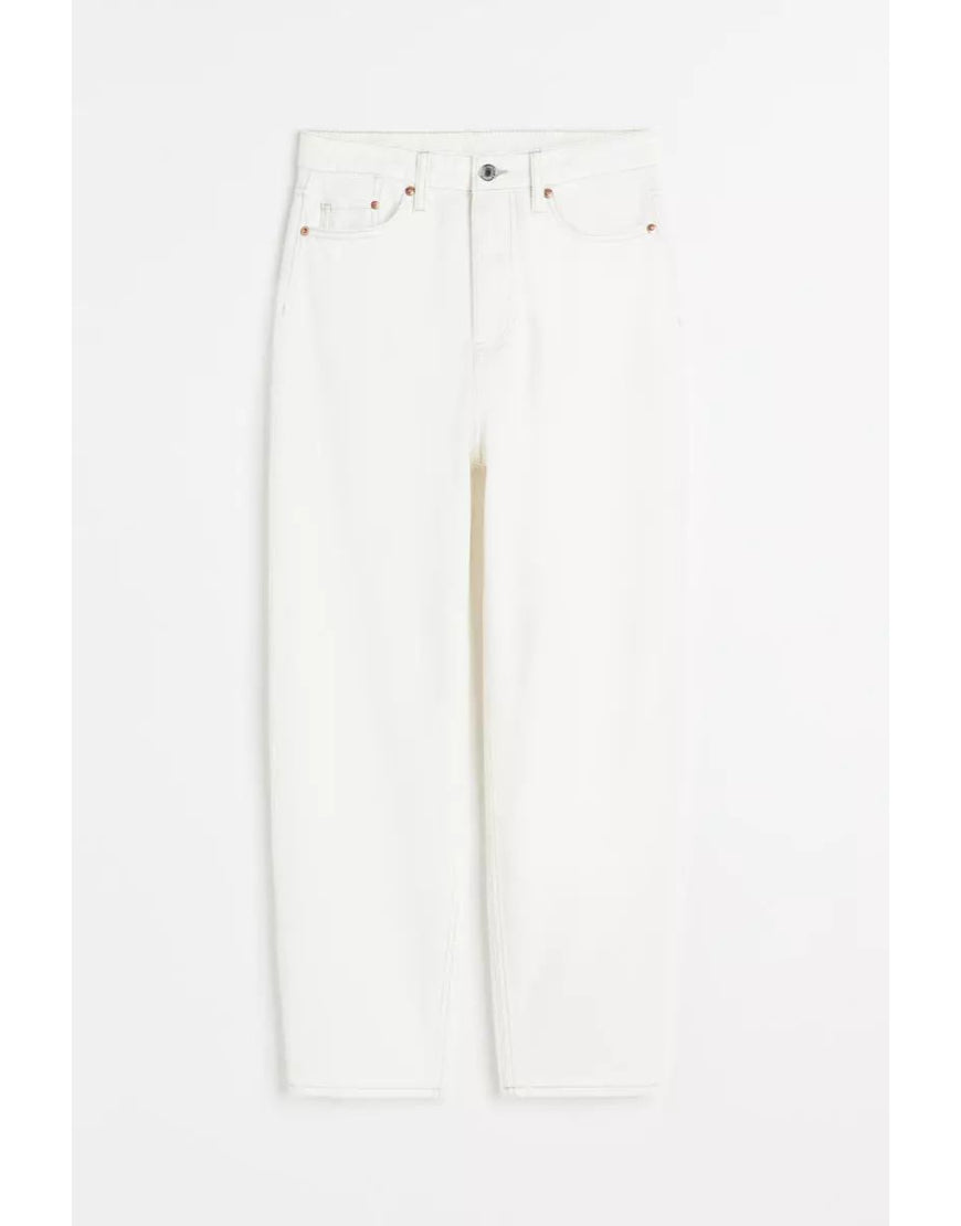 Mom Fit Jeans in Off White
