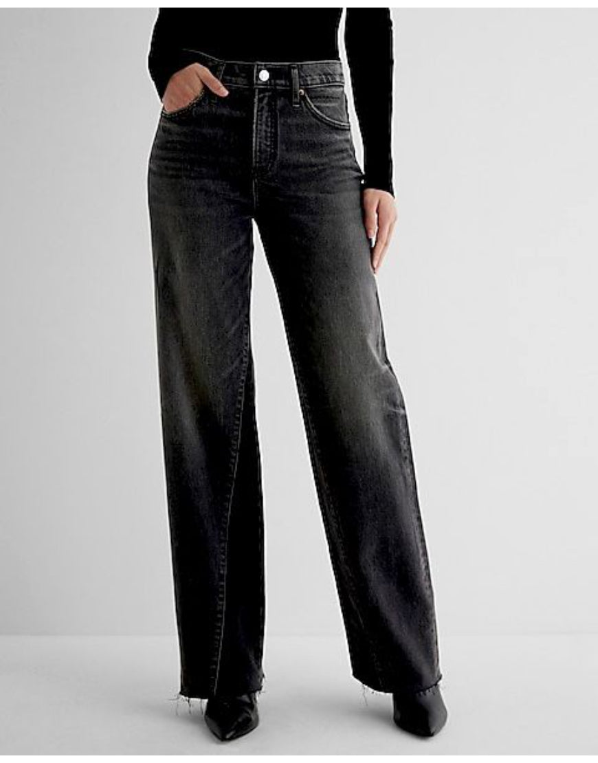 Bootcut Jeans in Washed Black