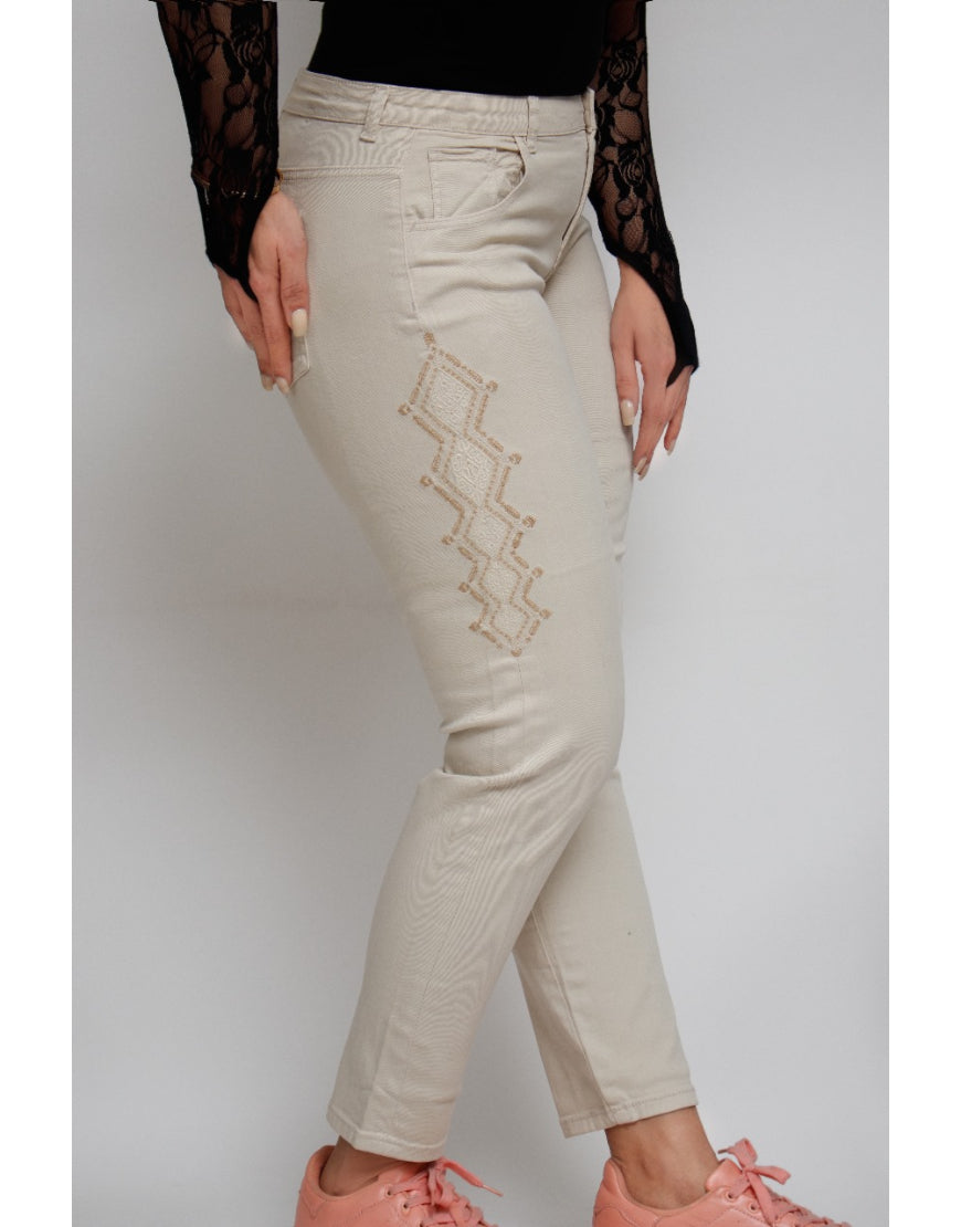 Embroidered Skinny Jeans in Skin