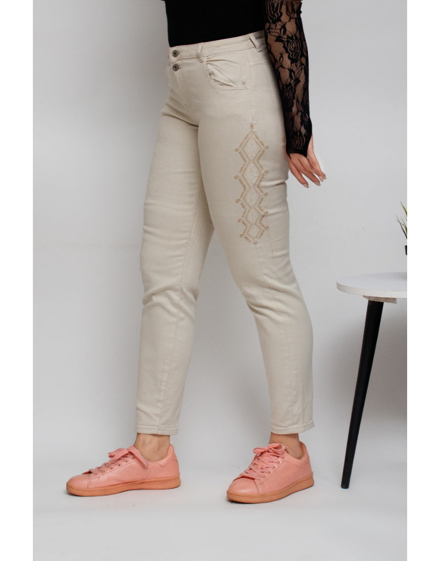 Embroidered Skinny Jeans in Skin