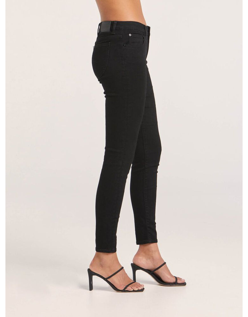 Low Skinny Jeans in Black