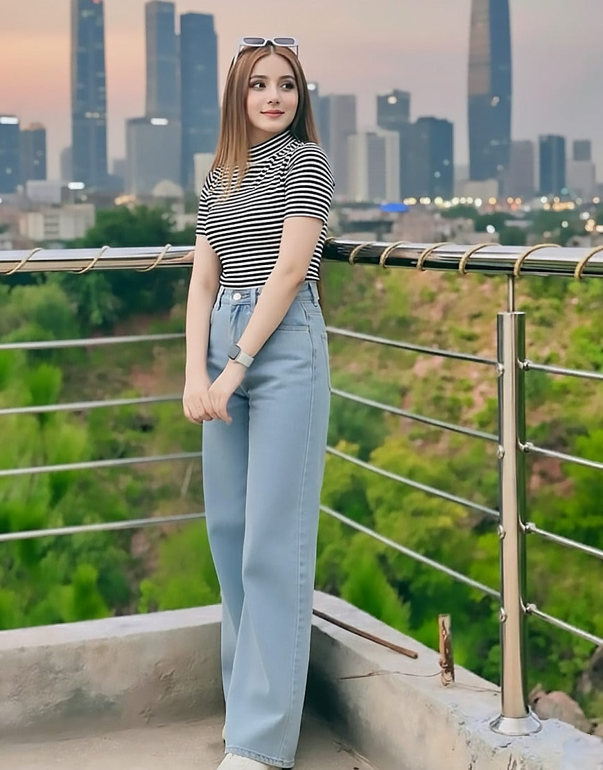 High Rise Wide Leg Jeans Light Wash