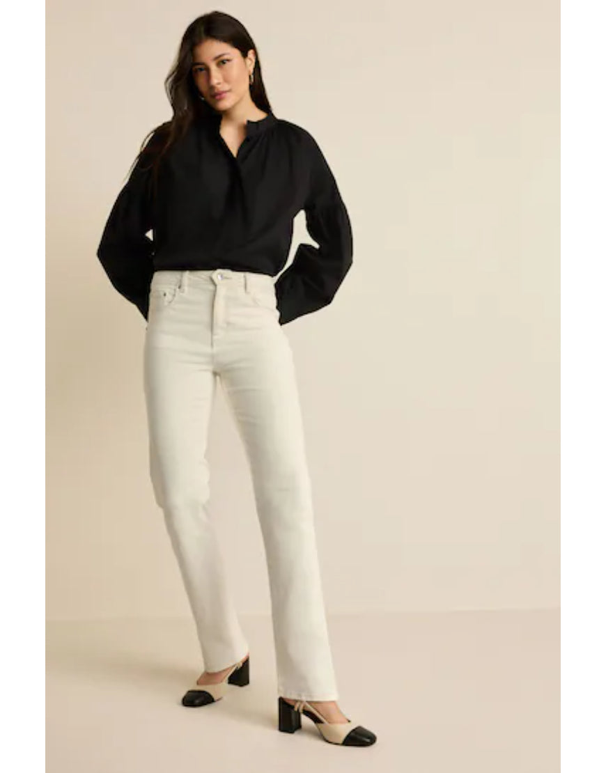 Straight Leg Jeans in Cream (Minor Defect)